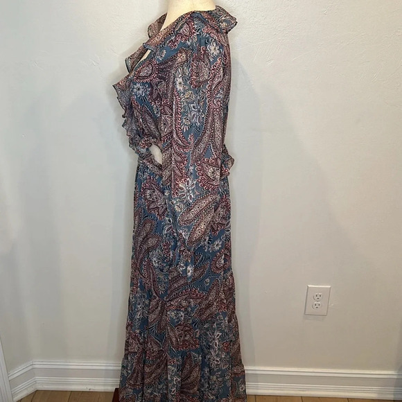 SOLD …….YOUNG REVOLVE PALOMA CUT OUT DRESS KASHMIR PAISLEY PRINT SMALL NWT - Picture 7 of 11